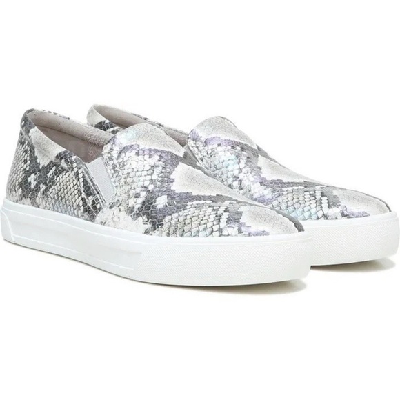 Naturalizer- Aileen Slip-on Sneakers - Picture 2 of 16